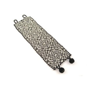 Native America Black And White Seed Bead Bracelet - Indian jewelry